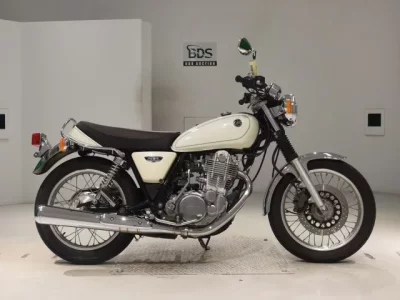 Yamaha SR400-4  с аукциона в Японии