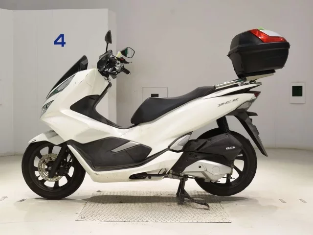 Honda PCX125-3