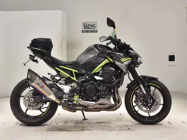 Kawasaki Z900-2 лот № 0205 оценка 5  с аукциона в Японии