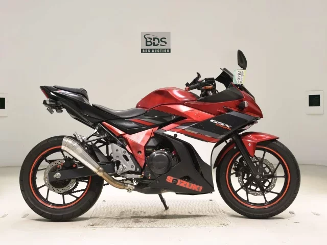 Suzuki GSX250R лот № 7810 оценка 4  с аукциона в Японии