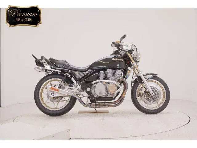 Kawasaki ZEPHYR400 лот № 0033 оценка 4  с аукциона в Японии