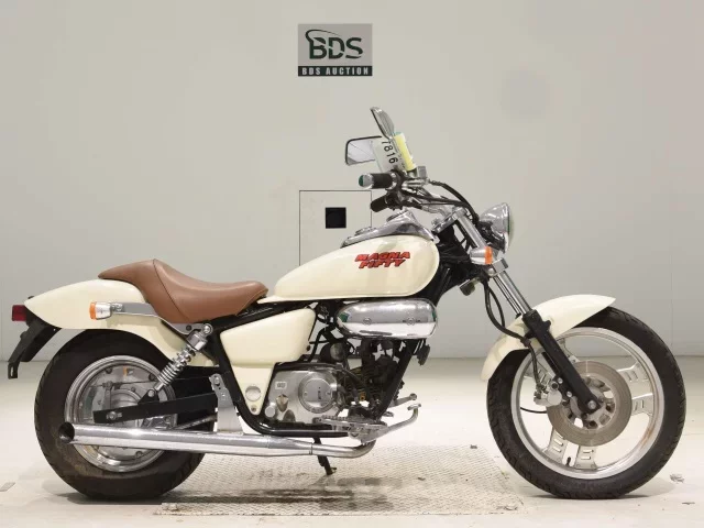 Honda MAGNA 50