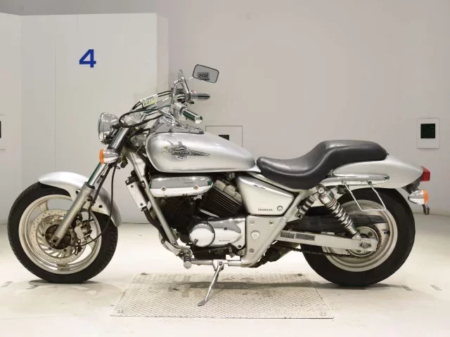 Honda MAGNA 250