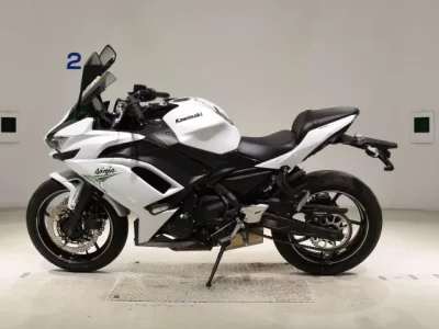 Kawasaki NINJA650A лот № 2884 оценка 5  с аукциона в Японии 2