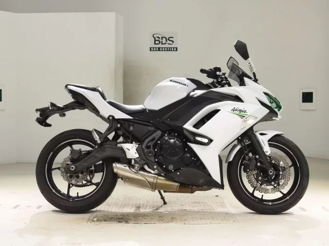 Kawasaki NINJA650A лот № 2884 оценка 5  с аукциона в Японии