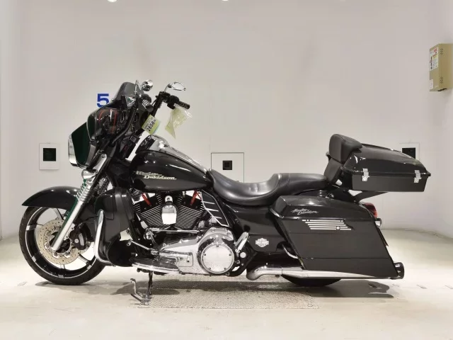 Harley-Davidson HARLEY FLHX1580