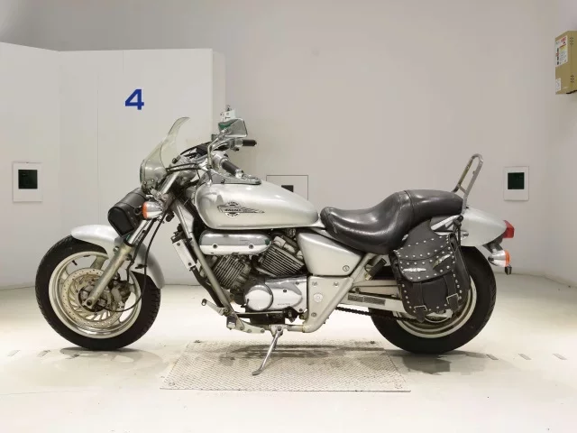 Honda MAGNA 250