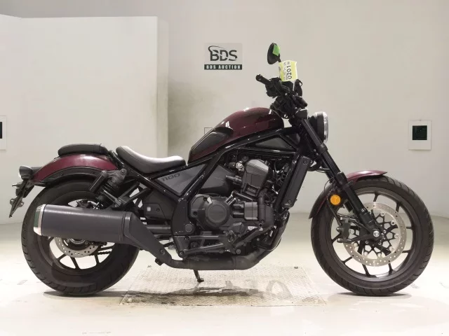 Honda REBEL 1100D лот № 0201 оценка 5  с аукциона в Японии