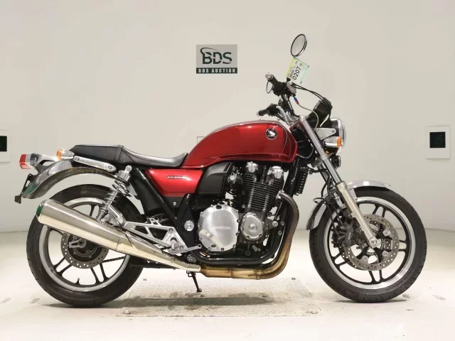 Honda CB1100A лот № 0207 оценка 4  с аукциона в Японии