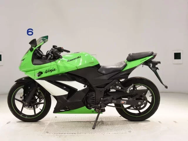 Kawasaki NINJA250R