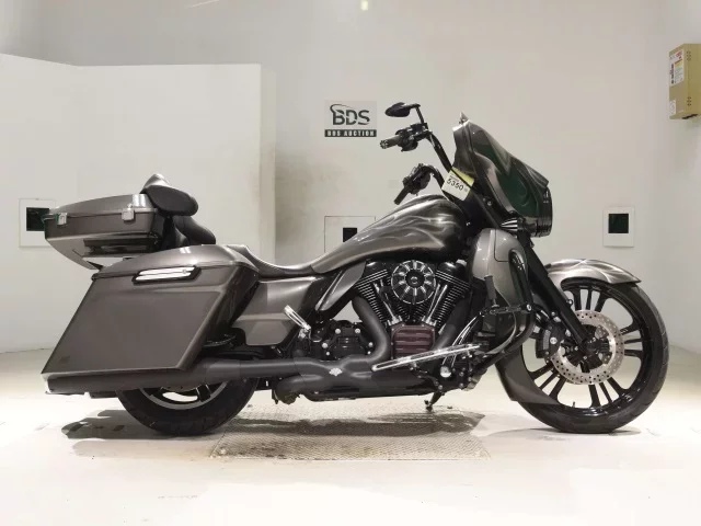Harley-Davidson HARLEY FLHX1690 лот № 5350 оценка 4  с аукциона в Японии