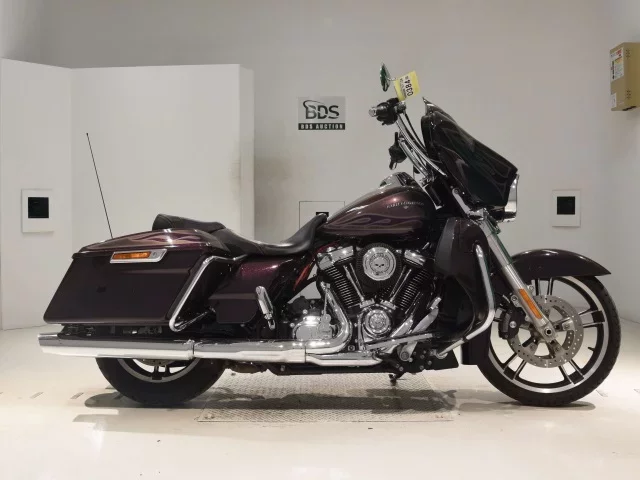 Harley-Davidson HARLEY FLHXS1750 лот № 0384 оценка 4  с аукциона в Японии