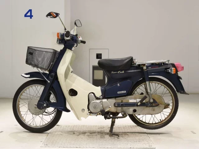 Honda C90