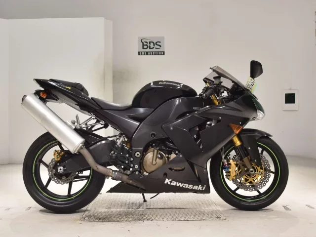 Kawasaki ZX-10R лот № 2743 оценка 4  с аукциона в Японии