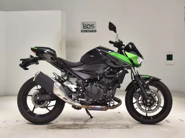 Kawasaki Z250-2 лот № 2721 оценка 5  с аукциона в Японии