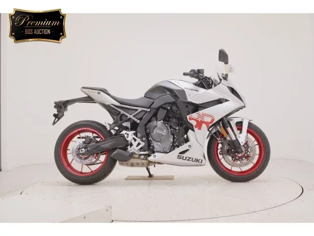 Suzuki GSX-8R