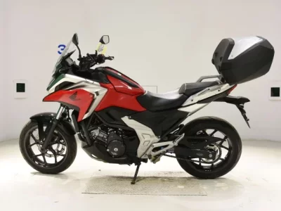 Honda NC750XD-3 лот № 7601 оценка 4  с аукциона в Японии 2