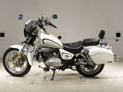 Suzuki GZ125HS