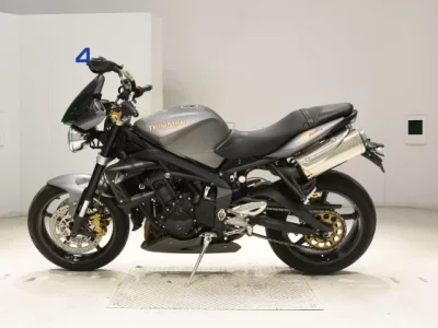 Triumph TRIUMPH STREET TRIPLE R  с аукциона в Японии