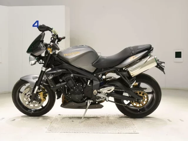 Triumph TRIUMPH STREET TRIPLE R