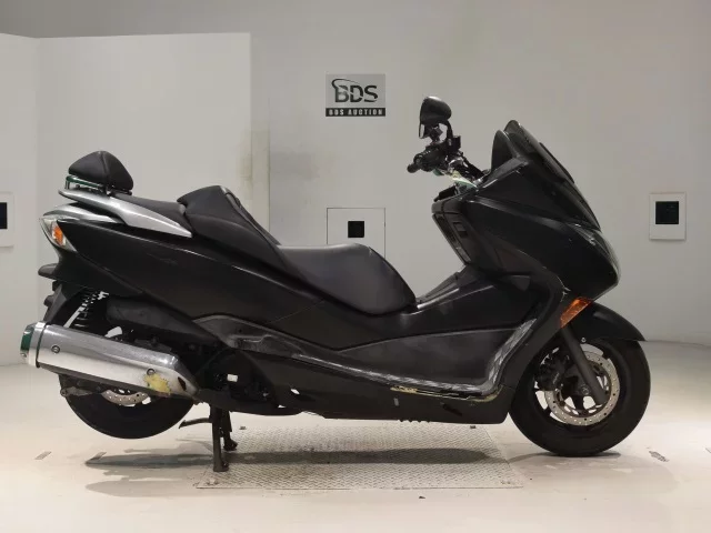 Honda FORZA Z лот № 0265 оценка 4  с аукциона в Японии