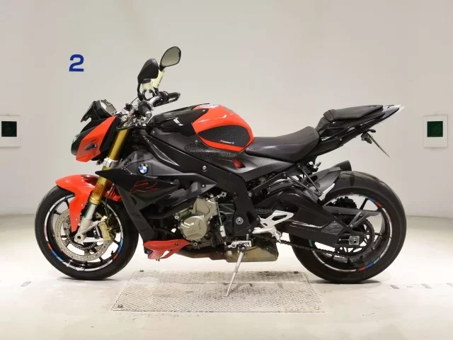 BMW BMW S1000R
