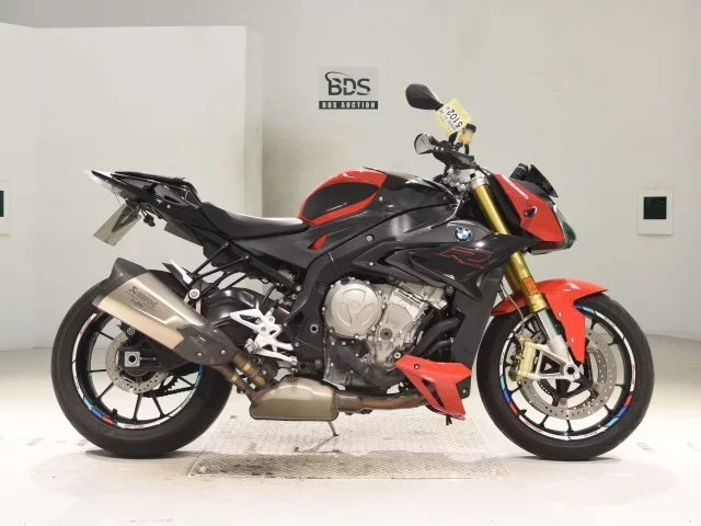 BMW  S1000R лот № 5102 оценка 4  с аукциона в Японии