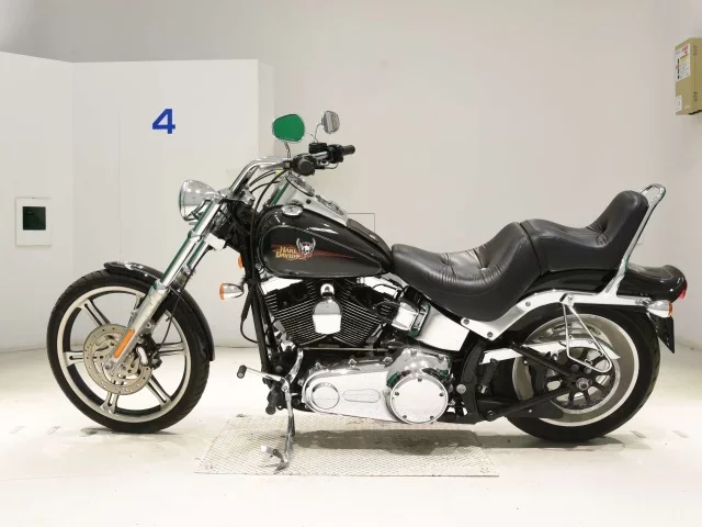 Harley-Davidson HARLEY FXSTC1580