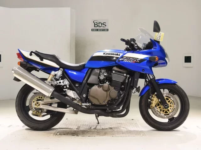 Kawasaki ZRX1200S лот № 5441 оценка 4  с аукциона в Японии