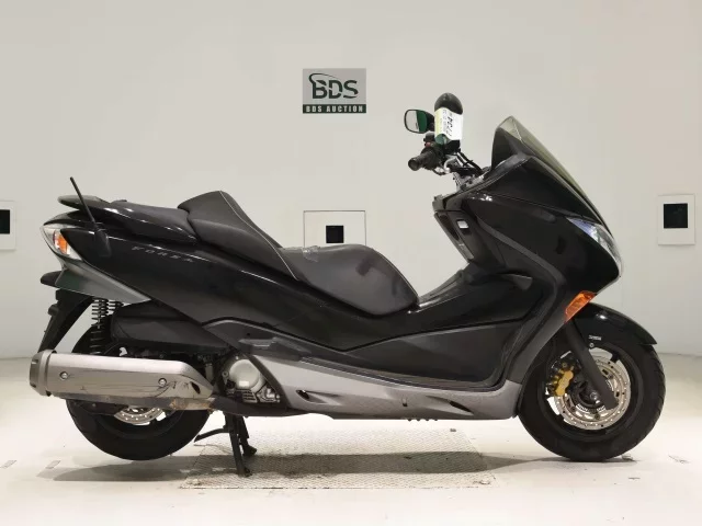 Honda FORZA ABS лот № 7734 оценка 4  с аукциона в Японии