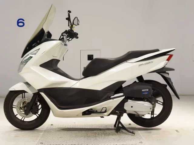 Honda PCX125-2