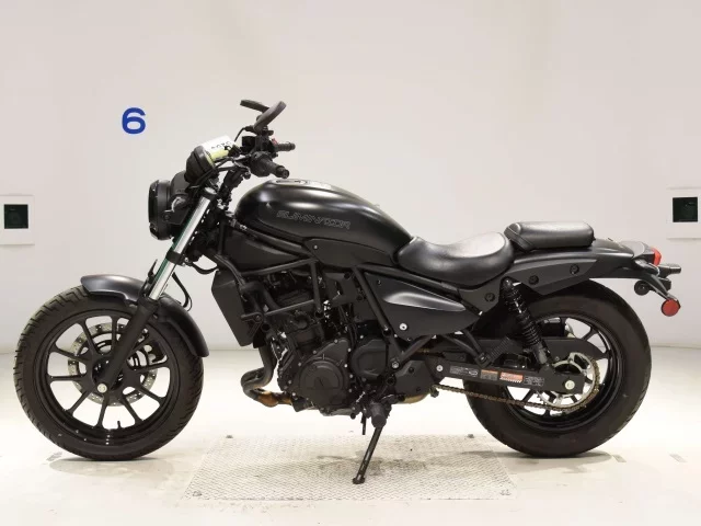Kawasaki ELIMINATOR 400-3