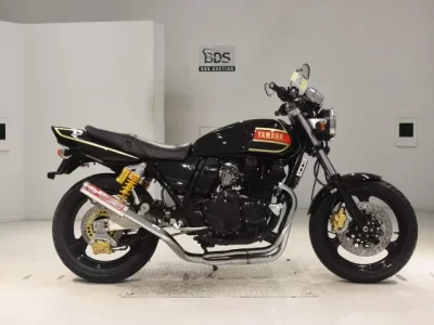 Yamaha XJR400  с аукциона в Японии