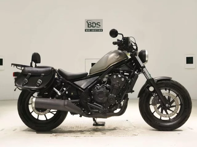 Honda REBEL 500 лот № 5063 оценка 5  с аукциона в Японии
