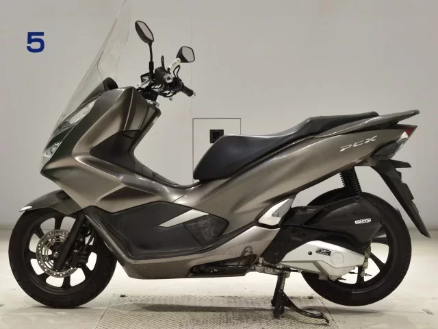 Honda PCX125-3