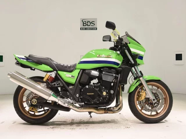 Kawasaki ZRX1200 лот № 5192 оценка 5  с аукциона в Японии