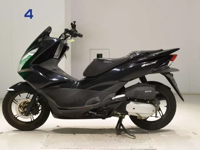 Honda PCX125-2