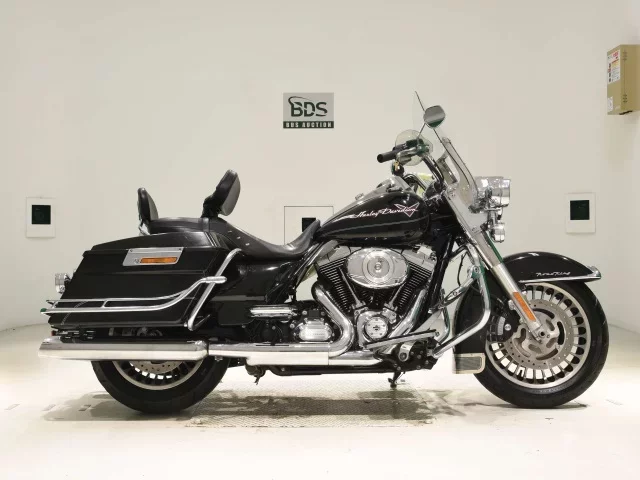 Harley-Davidson HARLEY FLHR1690 лот № 7703 оценка 5  с аукциона в Японии