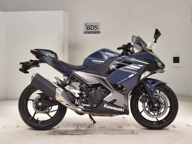 Kawasaki NINJA400-2 лот № 2760 оценка 6  с аукциона в Японии