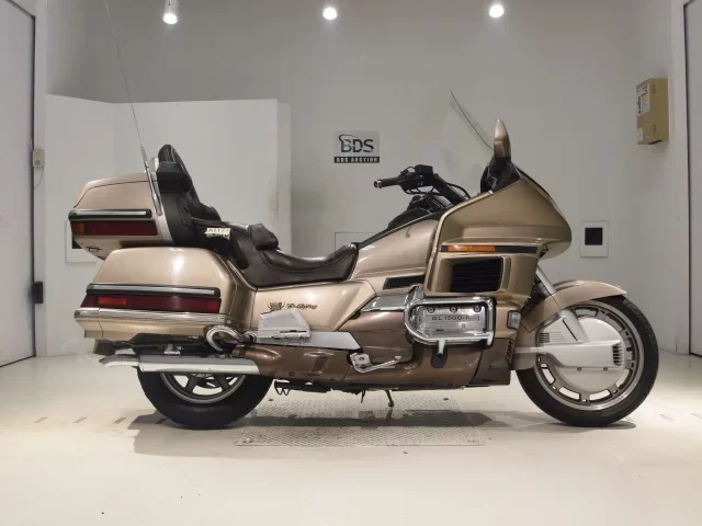 Honda GL1500 лот № 0117 оценка 4  с аукциона в Японии