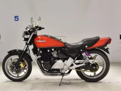 Kawasaki ZEPHYR400  с аукциона в Японии