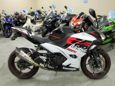 Kawasaki Ninja 400  с аукциона в Японии