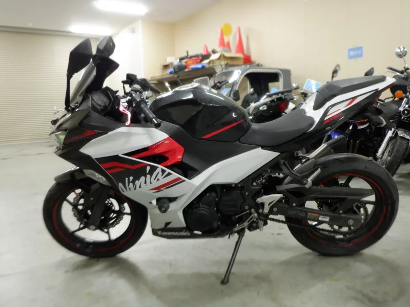 Kawasaki Ninja 400