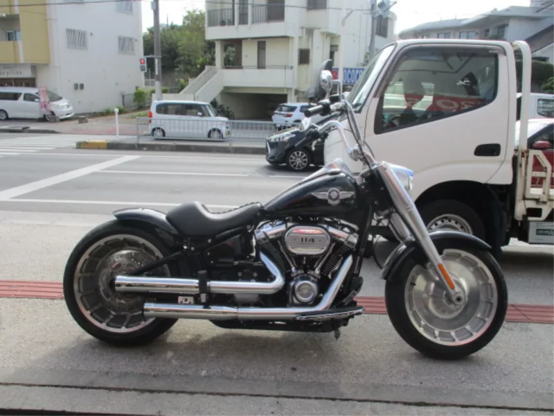 Harley-Davidson HARLEY FLFBS лот № 00015 оценка 4  с аукциона в Японии