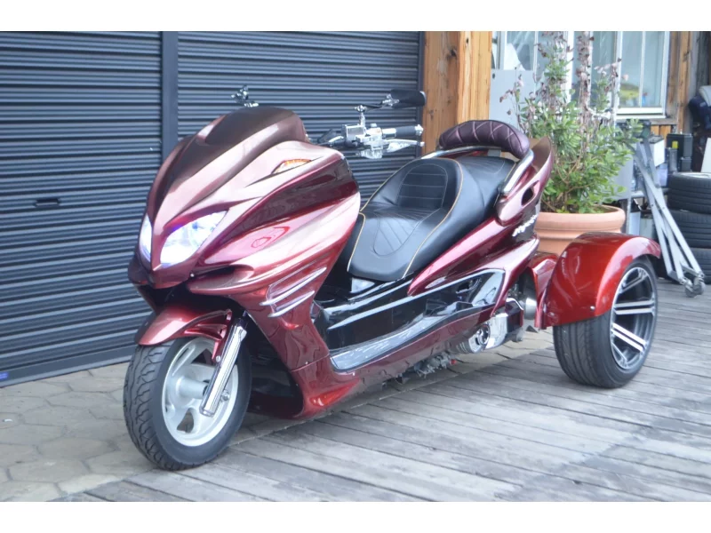 Yamaha MAJESTY 250C TRIKE лот № 00029 оценка 4  с аукциона в Японии