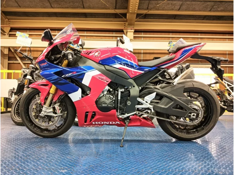Honda CBR1000RR-R FB SP