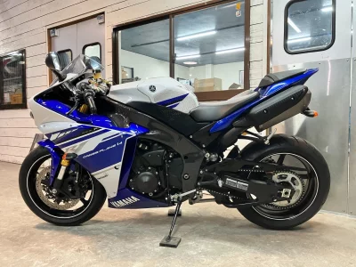 Yamaha YZF-R1  с аукциона в Японии