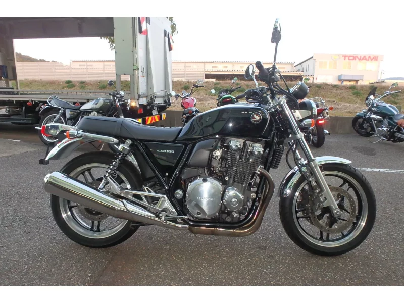 Honda CB1100 лот № 02085 оценка 4  с аукциона в Японии