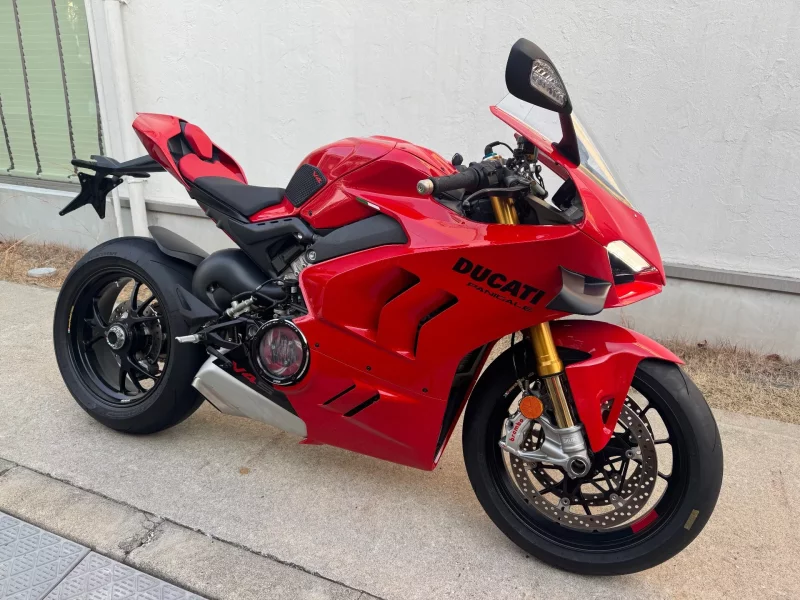 Ducati  PANIGA-REV4S лот № 04092 оценка 5  с аукциона в Японии