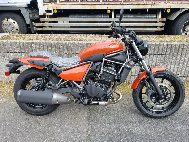 Kawasaki ELIMINATOR 400-1